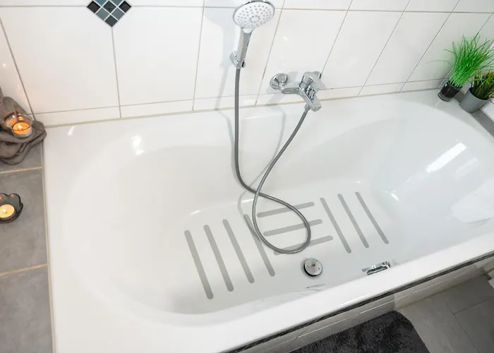 #1 Modernes Mit Pool Und Garten منزل للإقامة