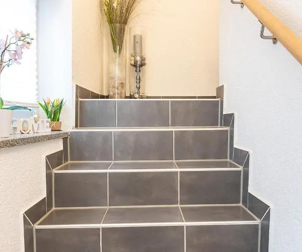 منزل للإقامة #1 Modernes Mit Pool Und Garten *